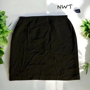NWT Karen Scott Black & Tan Microdot Skirt